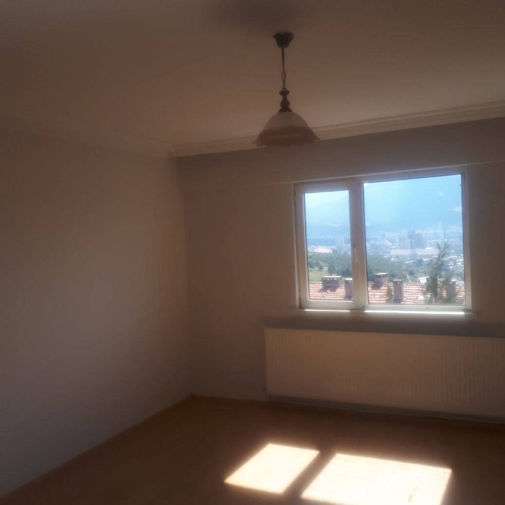 ERDEMLERDEN EVKA 3 MERKEZİNDE BAKIMLI MANZARALI 2+1 DAİRE