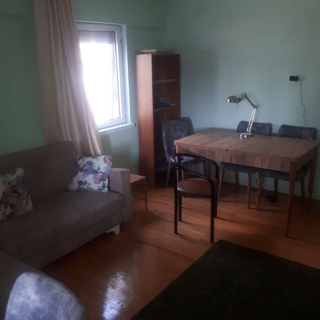ERDEMLERDEN EVKA 3 DE EŞYALI 1 ODA 1 SALON YÜKSEK GİRİŞ