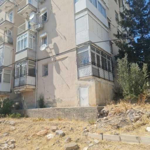 ERDEMLERDEN EVKA 3 DE GİRİŞ KAT 1 ODA 1 SALON