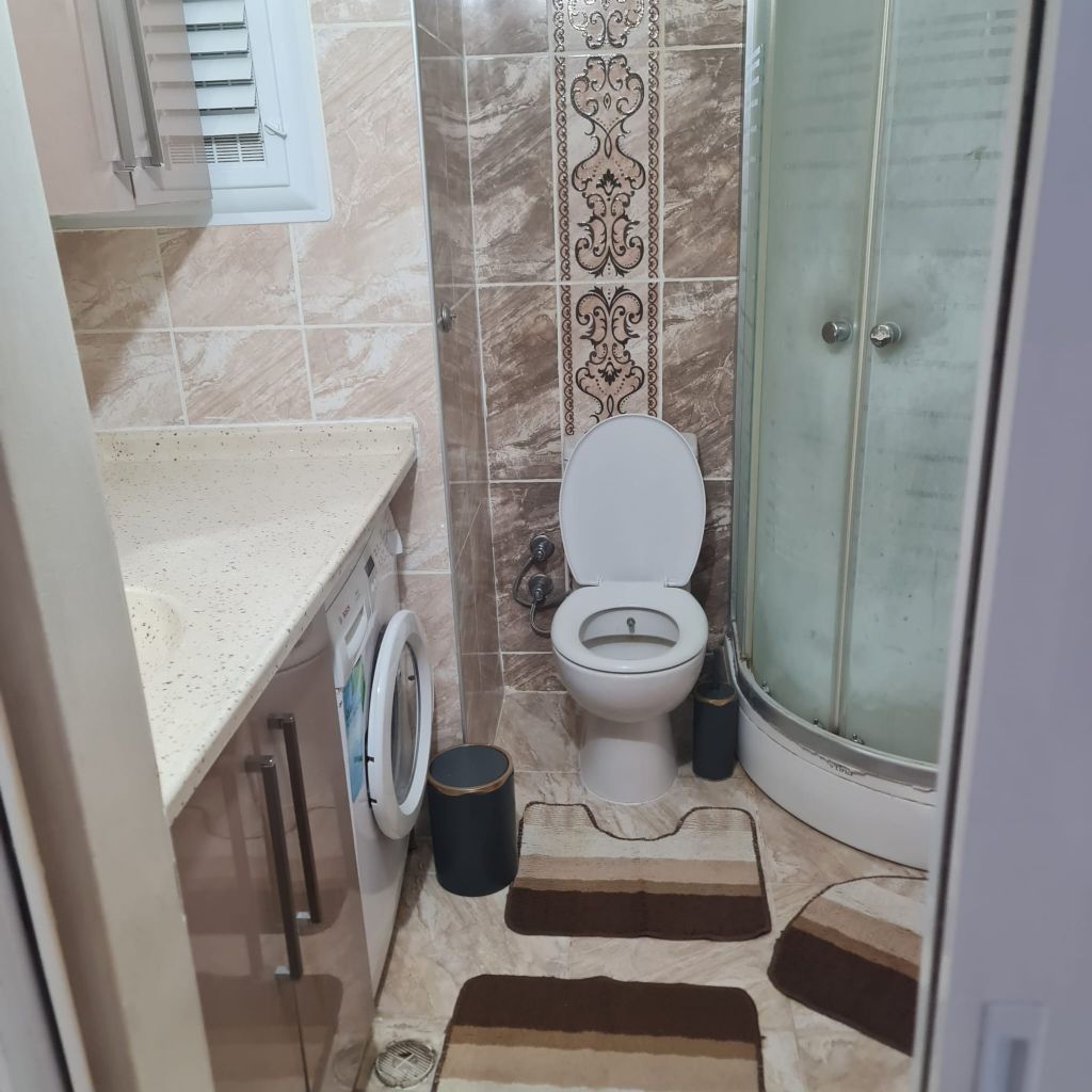 ERDEMLERDEN EVKA 3 DE FULL EŞYALI ARA KAT BAKIMLI DAİRE