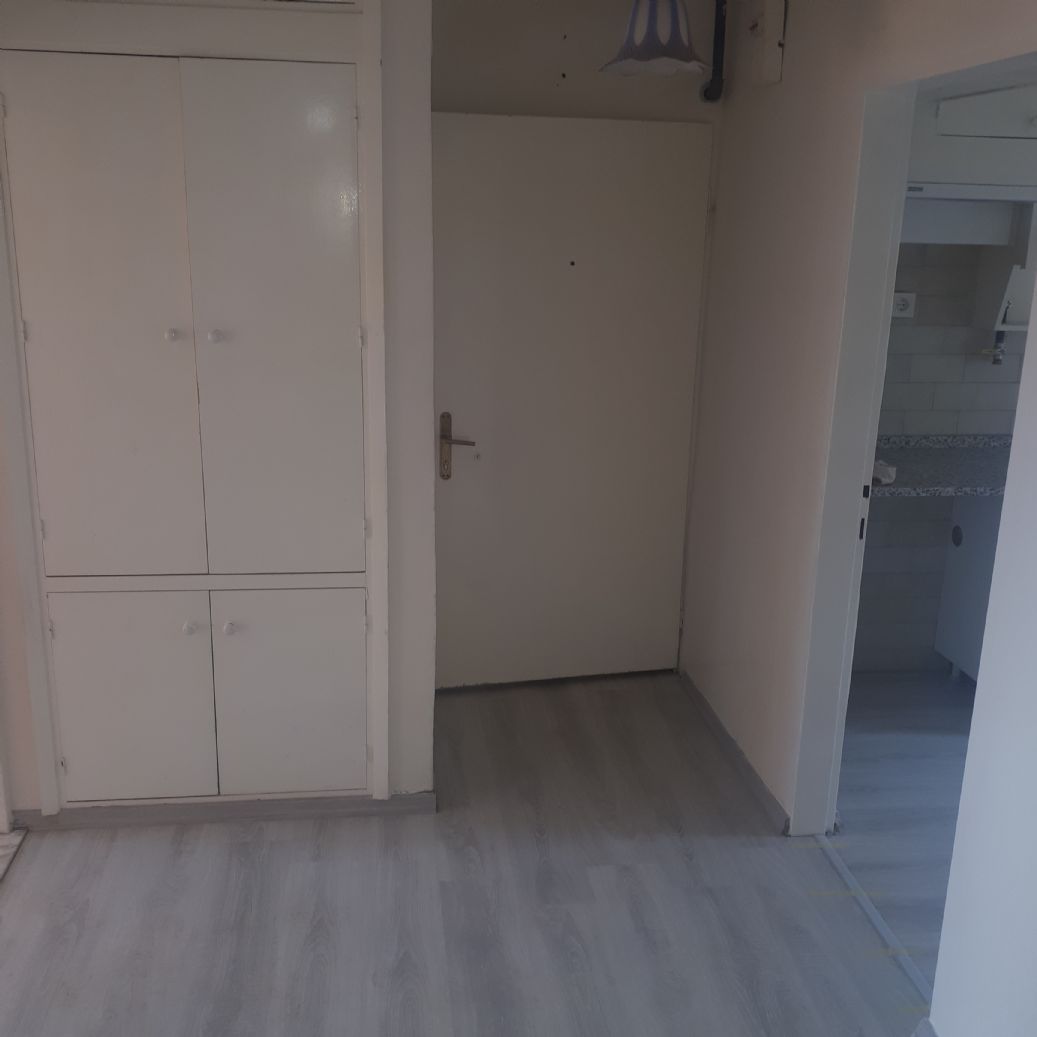 ERDEMLERDEN EVKA 3 MERKEZİNDE ARA KAT DOGALGAZLI BAKIMLIMANZARALI