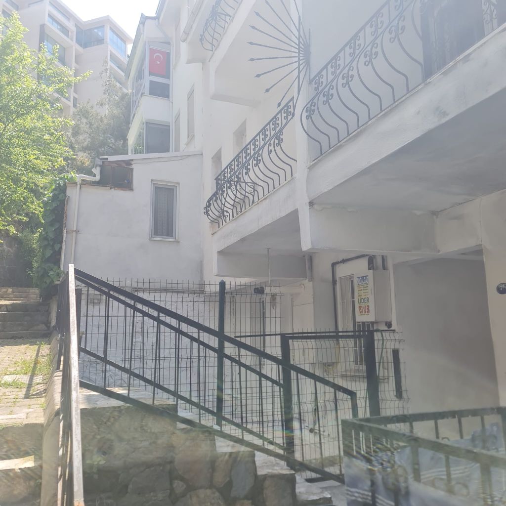 ERDEMLERDEN SARAYKENT 6 DA MUSTAKİL BAHÇELI 4 ODA 1 SALON DAİRE