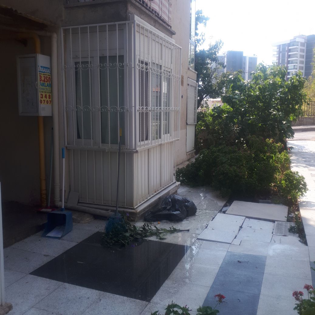 ERDEMLERDEN EVKA 3 DE EŞYALI 1 ODA 1 SALON YÜKSEK GİRİŞ
