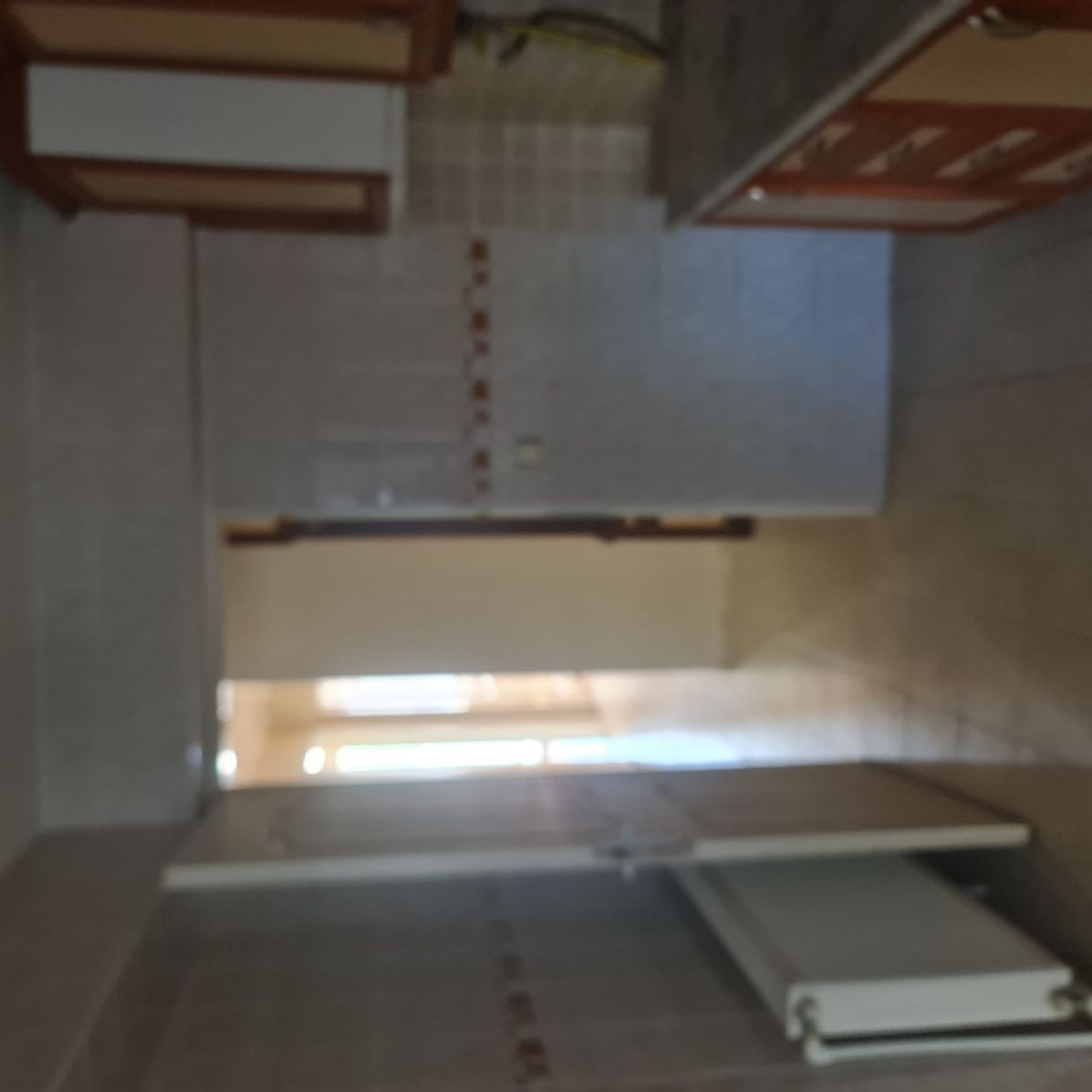ERDEMLERDEN MACRO CENTERİN HEMEN YANINDA KAPICILI SITE İÇİNDE 3+1