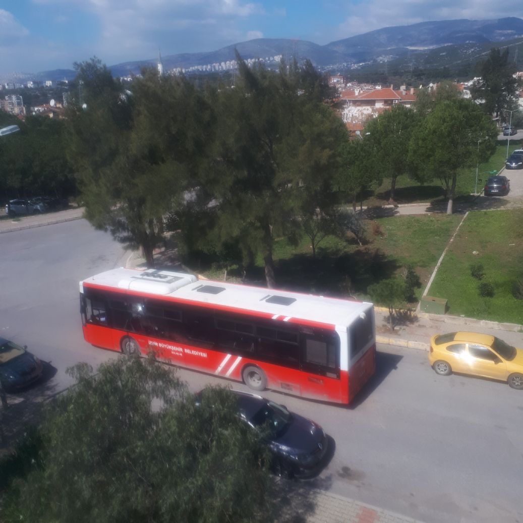 ERDEMLERDEN EVKA 3 MERKEZİNDE BAKIMLI MANZARALI 2+1 DAİRE